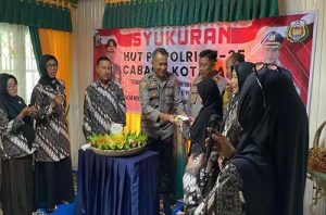 Peringatan HUT ke-25 PP Polri Cabang Kotabaru Perkuat Solidaritas dan Semangat Pengabdian 1 IMG 20240710 WA0013 11zon