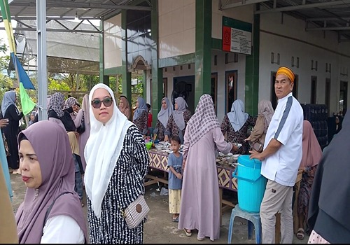 Peringatan Maulid Nabi di Desa Serongga: Gema Sholawat, Tausiyah, dan Fasilitas Makan Gratis untuk Warga 1 Screenshot 20240929 1908332 11zon