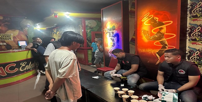 Polres Kotabaru Gelar Razia Mendadak di Tempat Hiburan Malam 1 1000337153