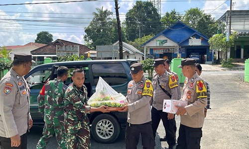 HUT ke-79 TNI: Polsek Kelumpang Hilir dan Koramil Kelumpang Hilir Perkuat Soliditas di Momen Bersejarah 1 IMG 20241007 WA0028 11zon
