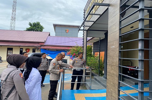 Polres Barito Kuala Tiru Sukses Polres Kotabaru Layani Kelompok Rentan (2024) 1 IMG 20241206 WA00141 11zon