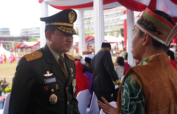 Ketum DAD Kalsel Hadiri HUT RI di IKN, Serukan Keterlibatan SDM Dayak 2 1002440525 11zon